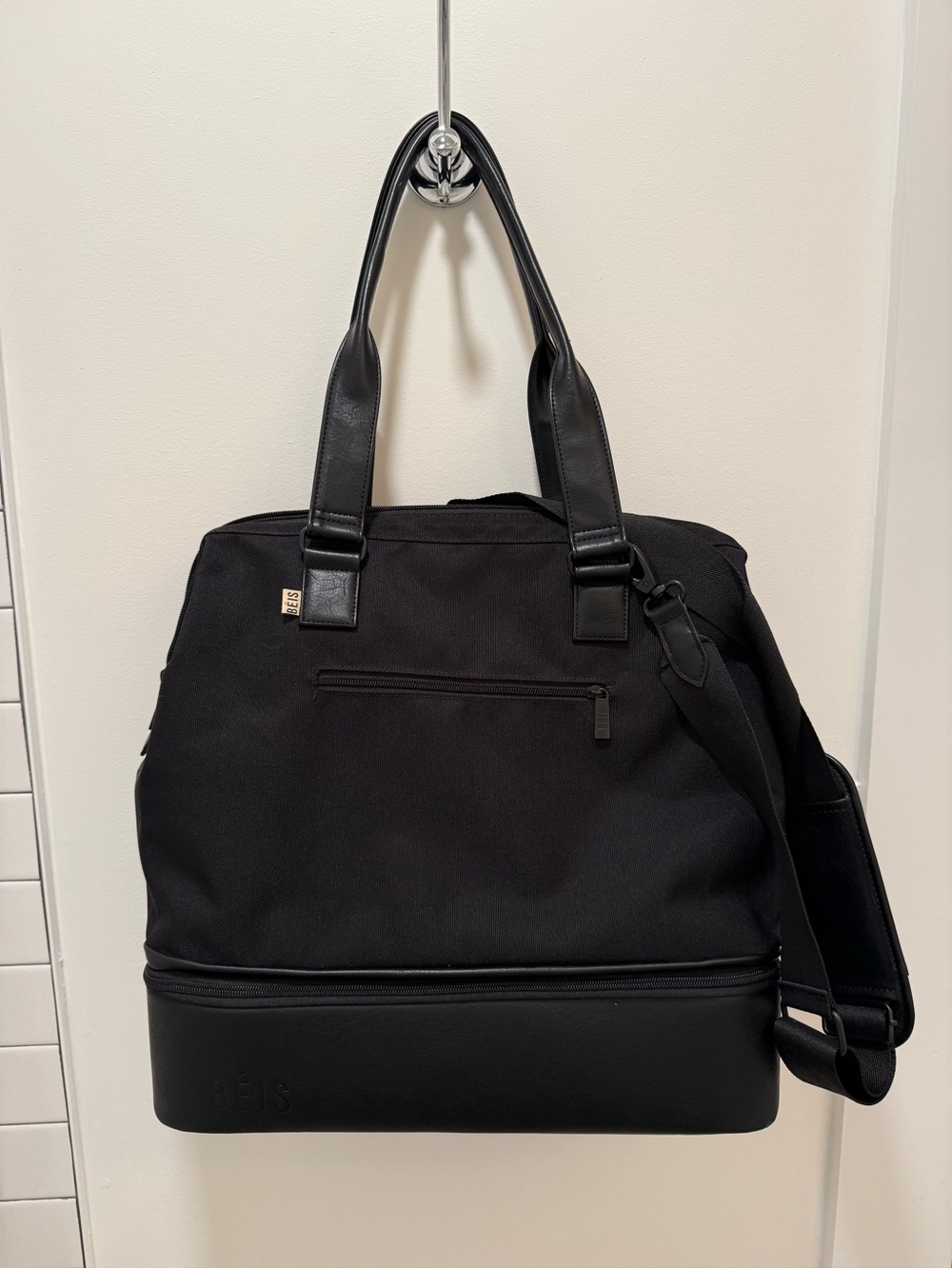 Beis Black Removeable Strap Weekender Bag